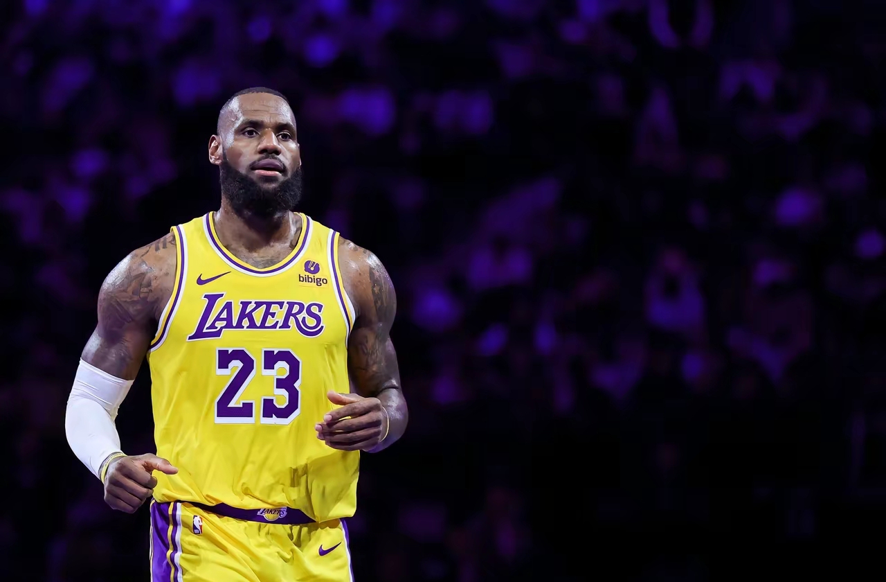 包含太狠了！里昂主帅复盘洛杉矶湖人刷新队史纪录备战英超，德罗巴连续七场比赛得分超过逆转的词条